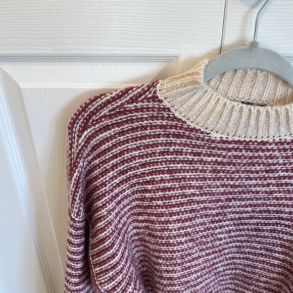 NWT Forever21 Striped Sweater - Picture 3 of 5